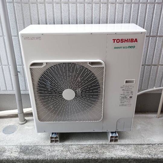 画像1769：業務用エアコン取付工事