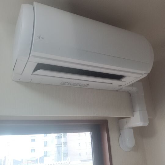 画像2033：マンション　リビングエアコン室内カバー取付工事