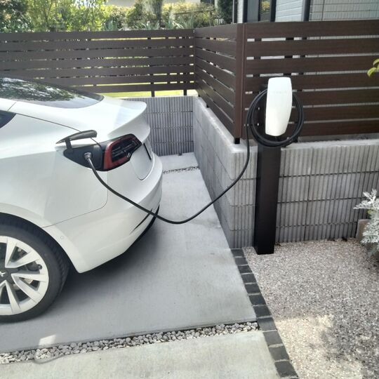 画像2277：EVコンセント　TESLA